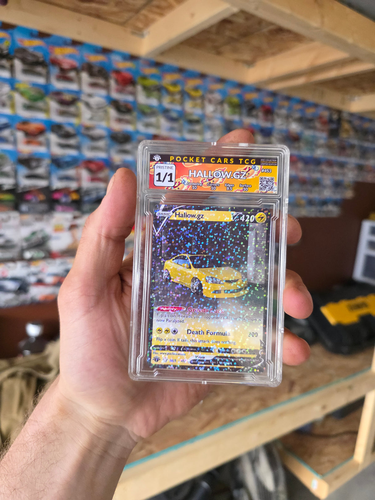 Hallow.gz Glitterfoil Exclusive 1/1 Custom Card